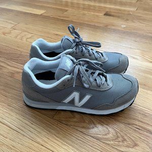 New Balance Women's 515 V3 Classic Sneaker - SIZE 7